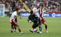 Akdeniz'de Kahreden Galibiyet! Antalyaspor Kazandı Ama Süper Lig'e Veda Etti