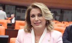 CHP'de "İsim Silinme" Krizi: Asu Kaya'dan Çok Sert "Saray Patentli" Çıkışı