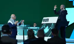 FIFA Kongresi’nde Şok Anlar! Filistin Futbol Federasyonu Başkanı Jibril Rajoub Tokalaşmayı Reddetti, Kürsüyü Terk Etti!