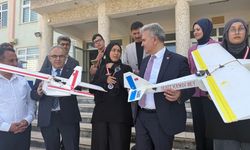 Balıkesirli Gençler Dünyayı Dize Getirdi! İHA Yarışmasında Çifte Zafer: Milletvekili Canbey'den Tebrik Ziyareti