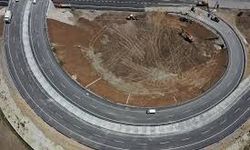 İvrindi - Korucu Yolunda Çalışma: Ulaşım Servis Yolundan!