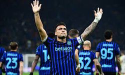 İtalya'da Inter Fırtınası! Lazio'yu Devirip Çifte Kupa Yaptılar: Hakan Çalhanoğlu Kariyer Rekorunu Kırdı!