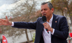 Güvenpark’ta Tarihi Miting: Özgür Özel’den Sert Mesajlar, Anıtkabir Yürüyüşü Çağrısı