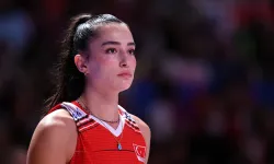 Saliha Şahin’den VNL Öncesi Net Şampiyonluk Mesajı: 'Dünya Zirvesine Dönüyoruz!’