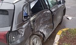 SON DAKİKA: Çanakkale-İzmir Yolunda Feci Kaza! Bir Araç ile Tır Çarpıştı: Çok Sayıda Yaralı Var!