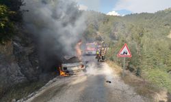 Dursunbey’de Yangın Paniği! Araçtan Sıçrayan Alevler Ormanı Tehdit Etti!