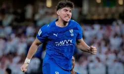 Yusuf Akçiçek Suudi Arabistan'da Tarih Yazdı! Al-Hilal Kral Kupası Şampiyonu: Theo Hernandez ve Al-Dawsari'den Şov!