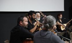 Edremit’te Sanat Dolu Gece: Müzik ve Halk Oyunları Bir Arada