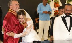 Kepsut Belediye Başkanı İsmail Cankul, kızı Akanda’nın nikâhını kendisi kıydı