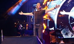 Bandırma’da Festival Coşkusu: Kıraç Konseriyle Unutulmaz Final!