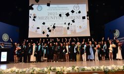 BAÜN'de Mezuniyet Coşkusu! Sağlık Bilimleri Fakültesi Öğrencileri Kep Attı