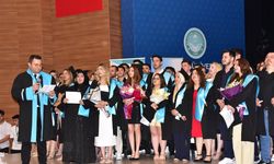 BAÜN İİBF'de Mezuniyet Coşkusu: Yeni Mezunlar Geleceğe Adım Attı
