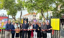 Bandırma’da Uluslararası Sanat Buluşması: Kuş Cenneti Afiş Sergisi Açıldı