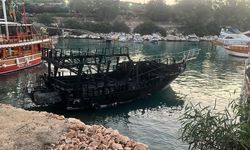 Mersin’de Gece Büyük Korku Yaşandı! 6 Tekne Kül Oldu