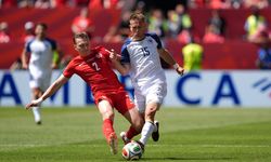 Kanada - Bosna Hersek Maçı İlk Yarı Sonucu! Jovo Lukic Attı, Sahada Kartlar Havada Uçuştu! 1-0