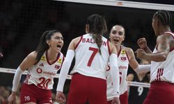 Ankara’da Mucize Geri Dönüş: Filenin Sultanları 2-0’dan Döndü, Almanya’yı Maç Sayısında Devirdi!