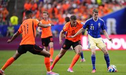 Dünya Kupası'nda Dev Maç! Hollanda İsveç'e Karşı İlk Devreyi 2-0 Önde Kapattı!