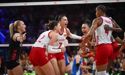 Filenin Sultanları VNL Ankara Etabı'nda Namağlup! Çin Karşısında Muhteşem Geri Dönüşle 3-1 Galip!
