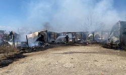 Antalya'da Tarım İşçilerinin Kaldığı 6 Konteyner Kül Oldu: 3 Aile Evsiz Kaldı