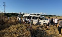 İstanbul'da Feci Trafik Kazası! Yolcu Minibüsü Otluk Alana Devrildi, Ölü Ve Yaralılar Var!