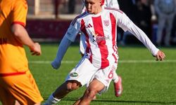 Türkiye U21 - Kosova U21 Maçında Fırtına Gibi Esiyor! Ayvalıkgücü'nün Genç Yıldızı Emirhan Boz Kimdir? Kaç Yaşında?