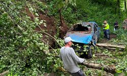 Rize'de Feci Kaza: Uçuruma Yuvarlanan Kamyonetteki Çift Hayatını Kaybetti