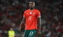 Rafael Leao'ya Şok Ceza Yolda! Hazırlık Maçındaki Yumruk Dünya Kupası Kariyerini Bitirebilir!