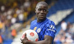 Fenerbahçe'de Yılın Transfer Bombası Patlıyor! İsmail Kartal İstedi, Malang Sarr İstanbul'a Geliyor!
