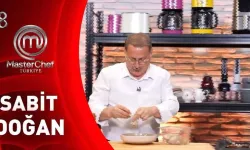 MASTERCHEF SABİT KİMDİR, MESLEĞİ NE, NERELİ? 2026 MasterChef Sabit Doğan Elendi mi, Kaç Yaşında?