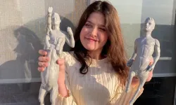 Sosyal Medyada "Laik Atak" Videosuyla Tanınan Melek Ege Özen Yaşamını Yitirdi! Melek Ege Neden Öldü? Kaç Yaşındaydı?