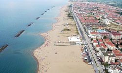Sakarya’da Denizlere "Kırmızı Bayrak": 3 İlçede Girişler Yasaklandı!