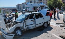 Balıkesir Edremit'te Trafik Kazası! İtfaiye Ekipleri Yaralılar İçin Seferber Oldu!