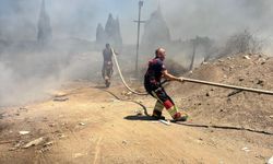 Balıkesir Gömeç’te Korkutan Saatler! Çöplük Yangını Boş Araziye Sıçradı: Ekipler Seferber Oldu!