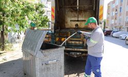 Gönen Belediyesi’nden Hijyen Seferberliği: Konteynerler Dezenfekte Ediliyor