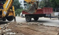 Edremit’te Yol Seferberliği: Kadıköy Mahallesi’nde Altyapı Sonrası Yol Tamiratı Başladı