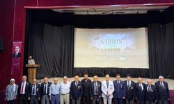 Bandırma'da Gözyaşları Sel Oldu! "52 Yıl Sonra Kıbrıs" Belgeseli Salondakileri Derinden Etkiledi!