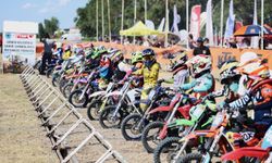 Balıkesir Gönen'de Adrenalin Tavan Yaptı! Türkiye Motokros Şampiyonası 3. Ayak Yarışları Sona Erdi!