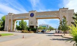 225 Milyon Liralık Vurgun İddiası! Doktorları Dolandırdığı Öne Sürülen Akademisyen Aranıyor