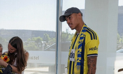 Fenerbahçe Tarihinin En Pahalı Transferi Mason Greenwood İstanbul'da: Havalimanında Muazzam İzdiham!