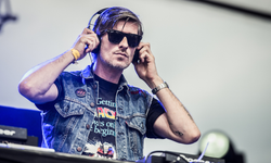 Dünyaca Ünlü Fransız DJ Kavinsky Paris'teki Evinde Ölü Bulundu!