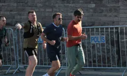 Fransa Cumhurbaşkanı Macron Ankara Seğmenler Parkı'nda Koşu Yaptı! Park Girişlere Kapatıldı!