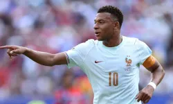 Fransa - Fas Maçında Nefes Kesen An: Mbappe Penaltıyı Kaçırdı, Bono Kalesinde Devleşti!