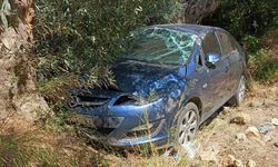 Son Dakika Bandırma Edincik'te Trafik Kazası: Otomobil Yoldan Çıktı! Yaralılar Var!