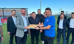MHP Balıkesir Milletvekili Ekrem Gökay Yüksel’den Balıkesirspor’a Moral Ziyareti!