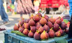 Coğrafi işaretli siyah incirler pazar tezgahlarında... Havran Pazarı'nda ne var yok?