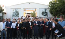 Edremit Kitap Fuarı 8. Kez Kapılarını Açtı: "Ölmez Ağacın Gölgesinde Kitap" Sloganıyla Edebiyat Rüzgarı Esi̇yor!