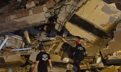 İstanbul Bahçelievler'de 4 Katlı Bina Çöktü! Ekipler Enkazda Arama Çalışması Başlattı!
