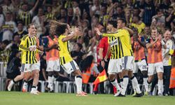 Fenerbahçe Tur Kapısını Araladı! Sturm Graz'ı 2-0'la Geçti!