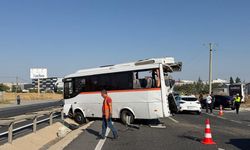 Tekirdağ’da Korkutan Kaza! Yolcu Otobüsü İşçi Servislerine Çarptı: 29 Kişi Yaralandı!