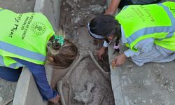 Arkeologlar Şaşkın! Aspendos Antik Kenti'nde 2 Bin 400 Yıllık Güreşçi Mezarı Keşfedildi!